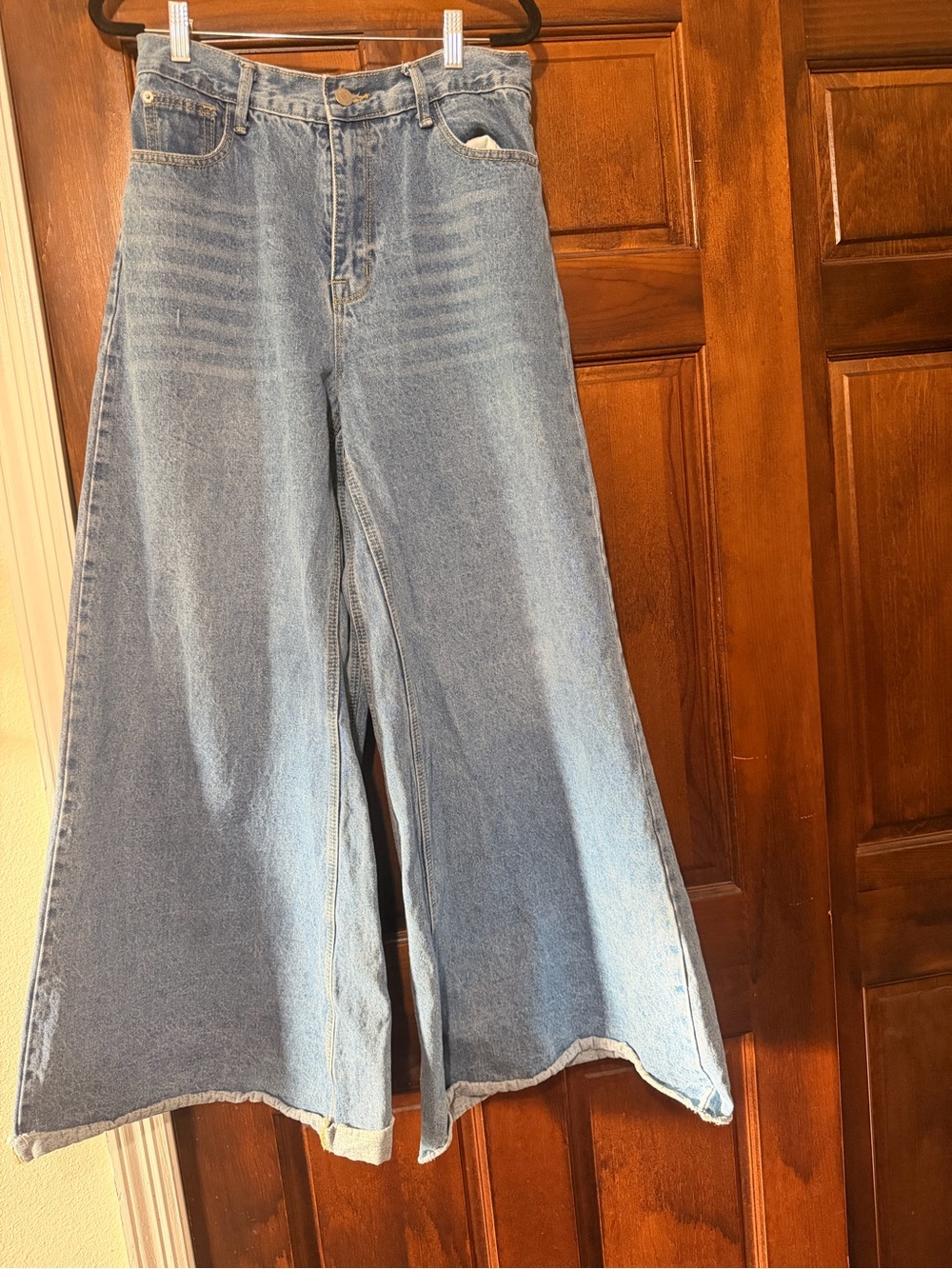 High-Waist Light Blue Wide-Leg Women's Jeans